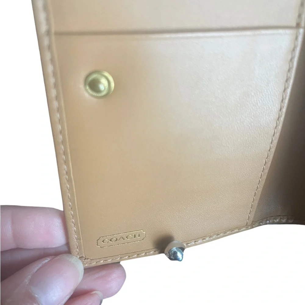 Coach Wallet - Picture 10 of 10
